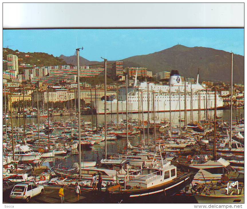 AJACCIO - Le Car-Ferry " Napoléon " Au Quai Du Commerce - Ajaccio