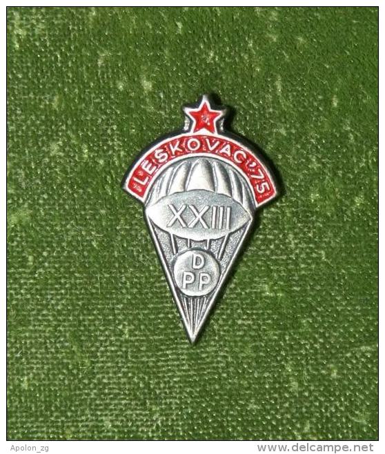 PARACHUTING  /  YUGOSLAVIA ,   23.STATE PARACHUTING CHAMPIONSHIP, LESKOVAC 1975, Rare Pin - Parachutisme