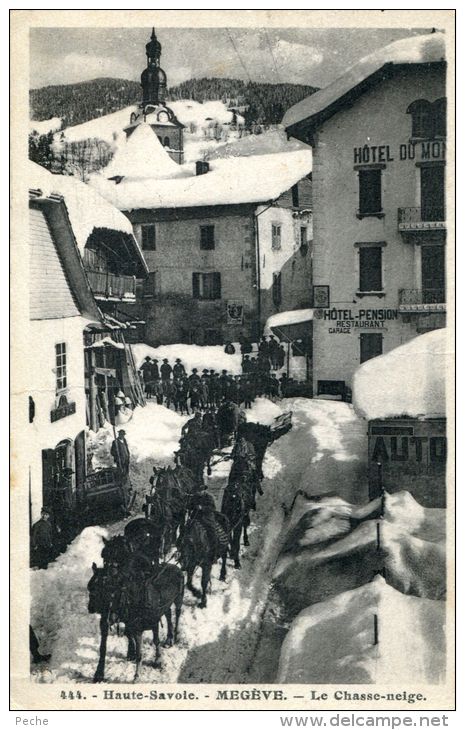 N°34029 -cpa Megève -le Chasse Neige- - Sports D'hiver