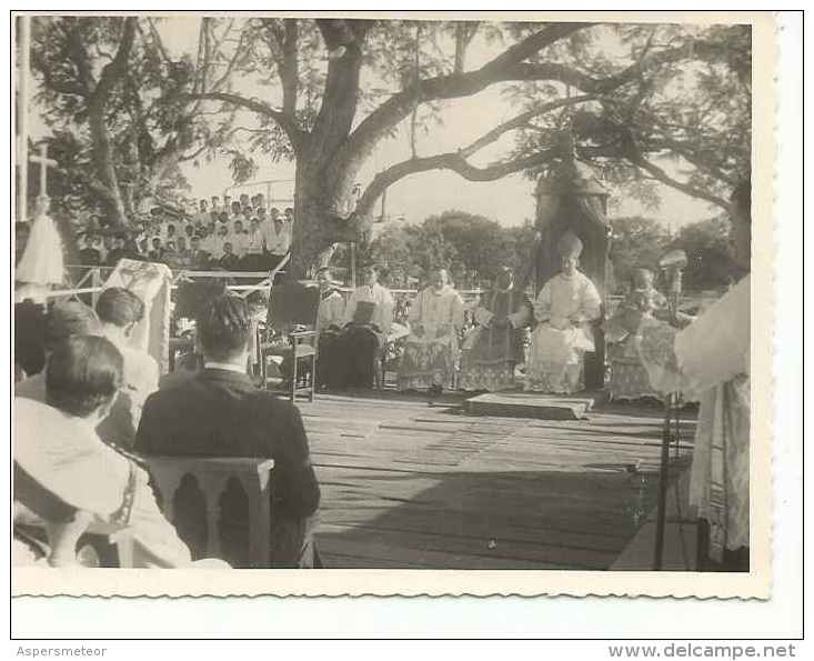 ALTAS AUTORIDADES DE PARAGUAY CIRCA 1950  EN UNA MISA     OHL - Personalidades Famosas