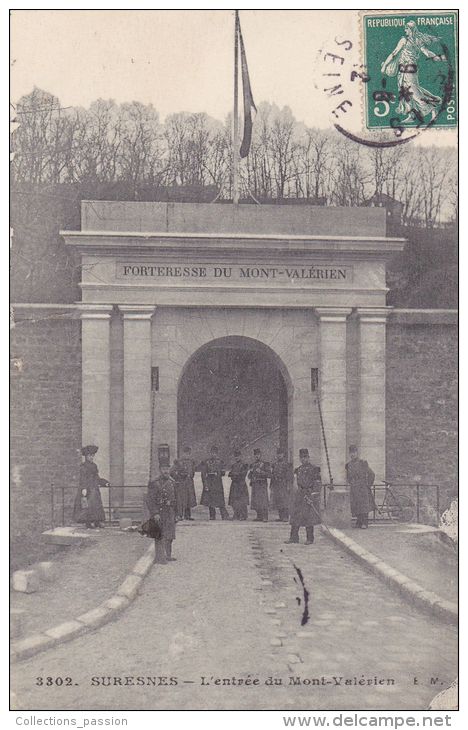 Cp , MILITARIA , Suresnes , L´Entrée Du Mont-Valérien - Barracks