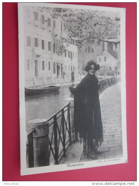 CPA VENEZIANA  Une Femme à Long Chale à Venise (Italie- Italia) Martins Artistique Photostudio - Venezia (Venice)