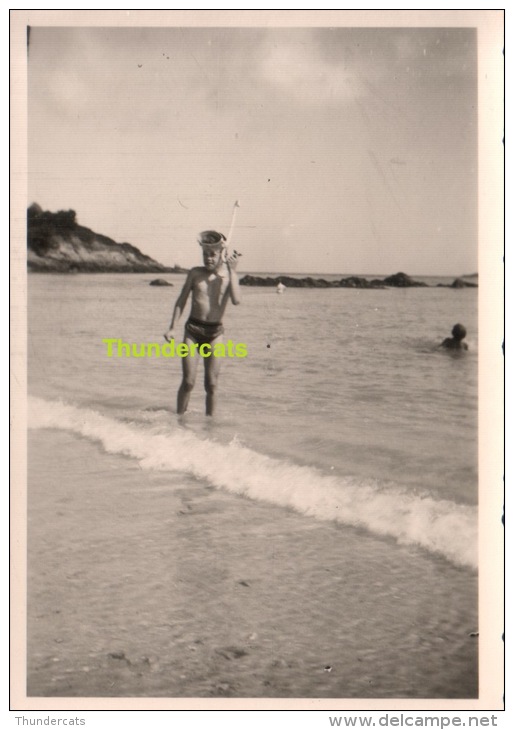 ANCIENNE PHOTO JEUNE GARCON   ** VINTAGE PHOTO YOUNG BOY - Personnes Anonymes