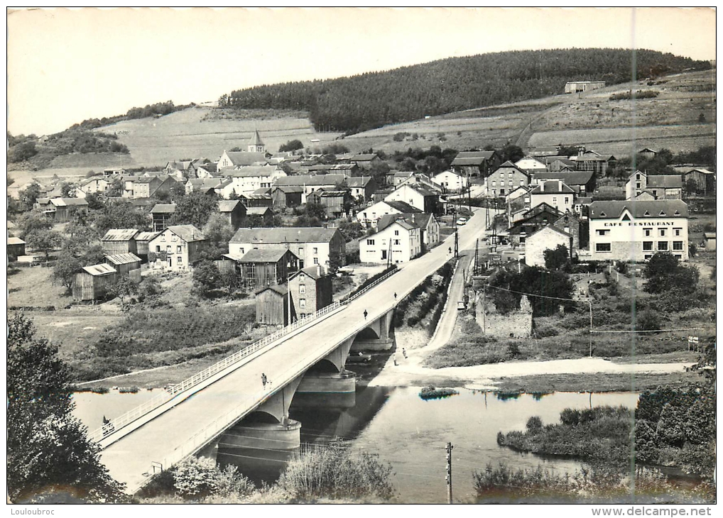 POUPEHAN SUR SEMOIS VU DU CALVAIRE - Bouillon