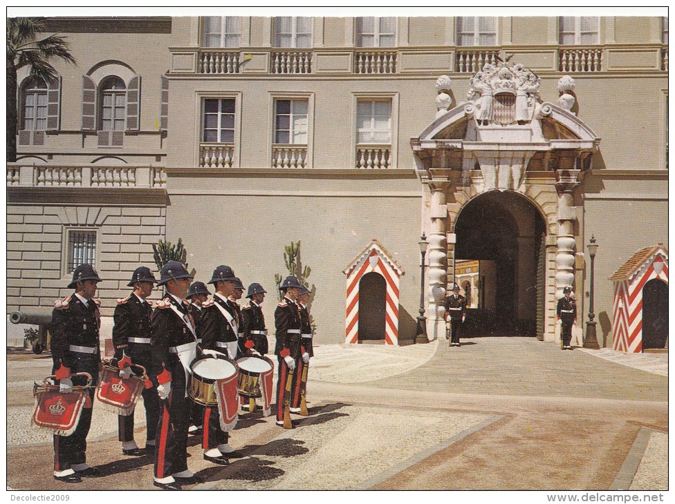 B74503 La Releve De La Garde Du Palais Princier   2 Scans - Palais Princier