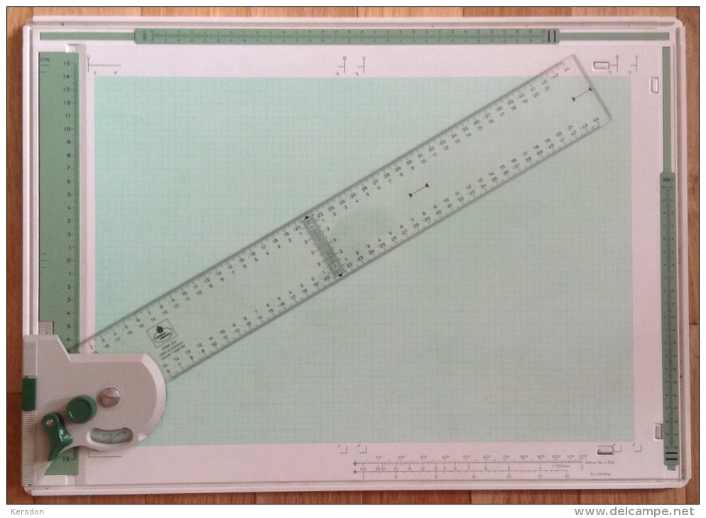 Planche En PVC Millimétré Avec Règle Orientable Pour Croquis Et Dessins - 40x50 - Rare - Autres & Non Classés