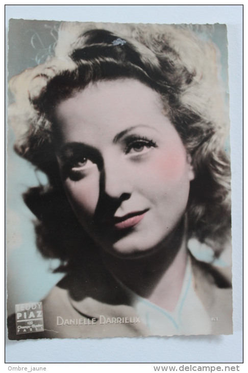 Carte Photo - Danielle DARRIEUX  - Studio  TEDDY PIAZ - Artistes