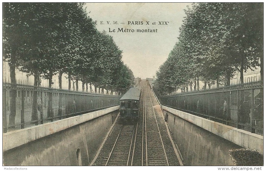 Le Métro Montant Paris (75)  Paris X Et XIX - Metro