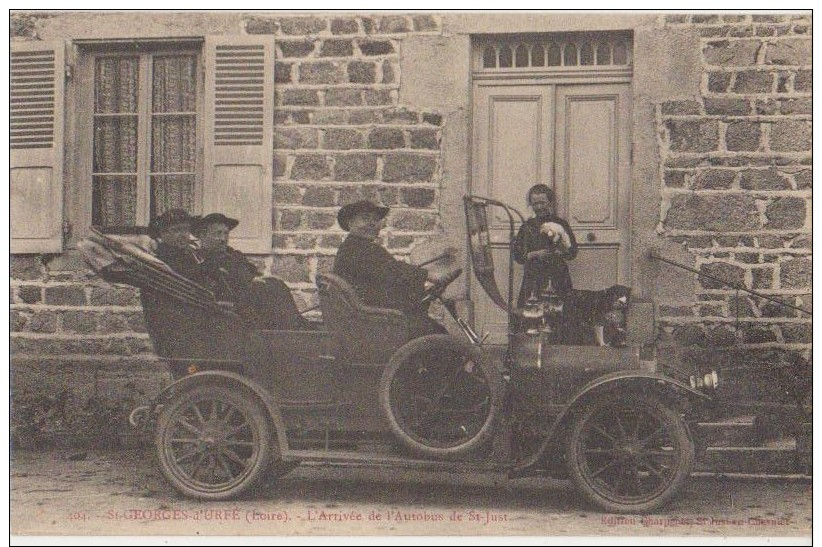 CPA 42 SAINT GEORGES D´URFE Arrivée Autobus De Saint Just Prêtres Curés Auto Tacot Animation Rare - Andere & Zonder Classificatie