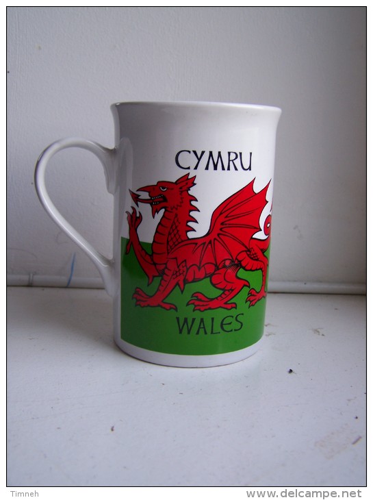 TASSE MUG CYMRU WALES DRAGON PENDRAGON FAÏENCE Emblème Du Pays De Galles Dragon Rouge - Non Classés