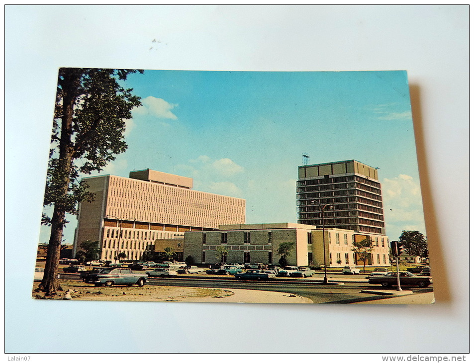 Carte Postale Ancienne : NORFOLK : New City Hall Square - Norfolk