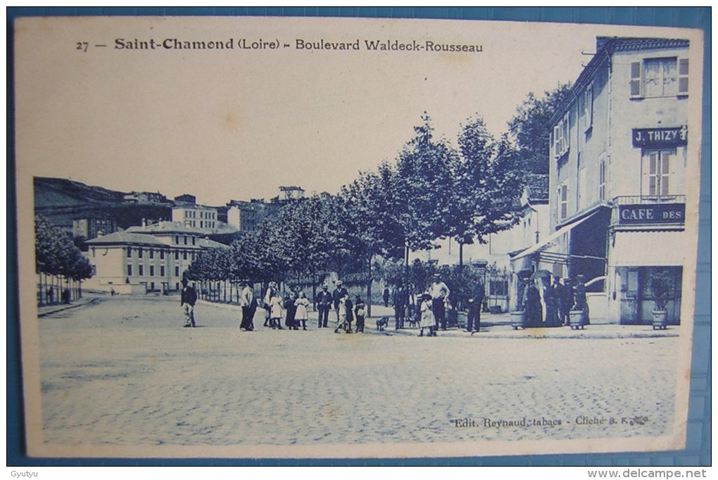 CPA Saint Chamond Boulevard Waldeck Rousseau, Jolie Animation, Café Thizy - Saint Chamond