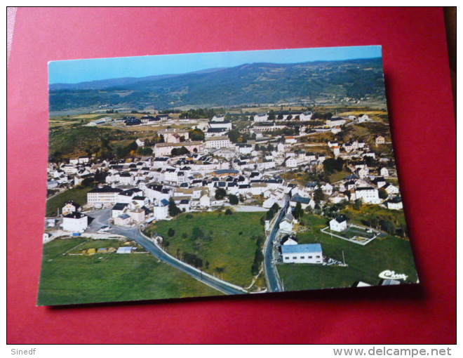 48  ST ALBAN Sur LIMAGNOLE  Vue Aerienne  Edit COMBIER  N 3108  Circulee LOzere - Saint Alban Sur Limagnole