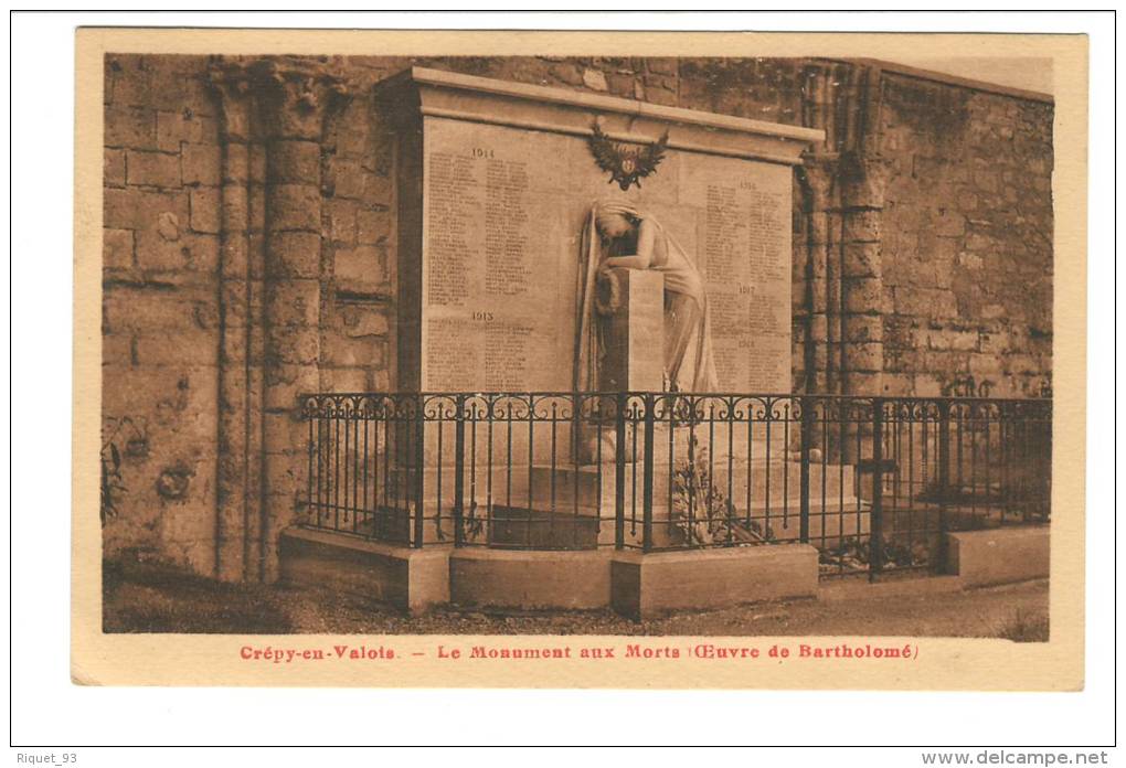 Crépy En Valois- Monument Aux Morts - Crepy En Valois