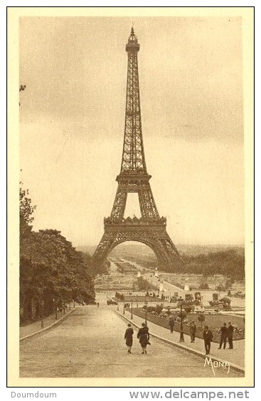 CPA PARIS - LA TOUR EIFFEL - Tour Eiffel