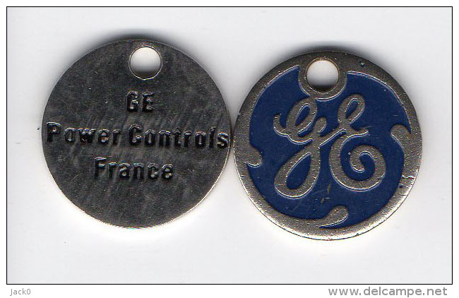 Jeton  De   Caddie  Argenté  Verso  GE  Power  Controls  France - Jetons De Caddies