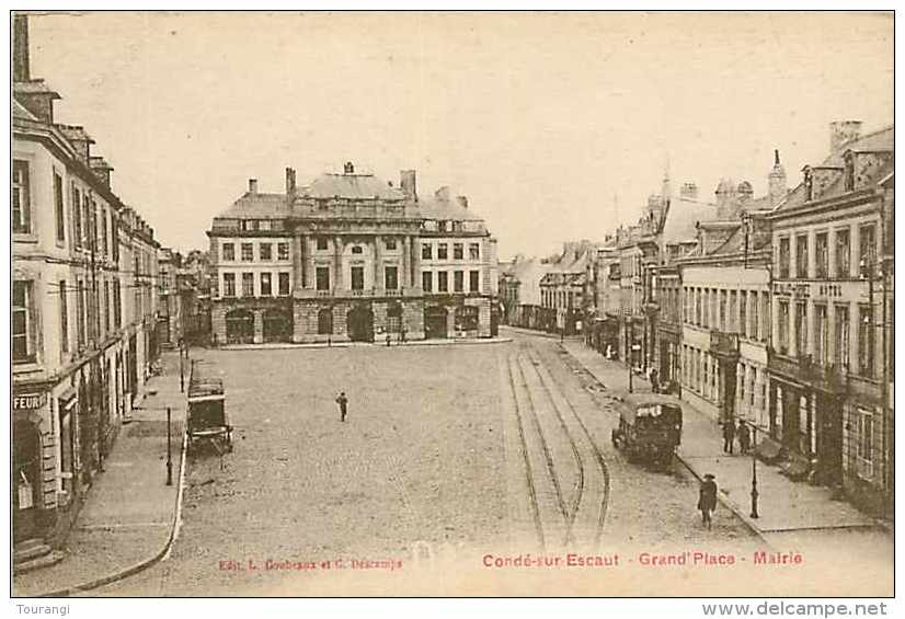 Sept13 336 : Condé-sur-Escaut  -  Mairie  -  Grand'Place - Conde Sur Escaut