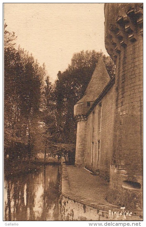 CHATEAU DE DAMPIERRE SUR BOUTONNE BATI EN 1545 PAR LES CLERMONT - Dampierre-sur-Boutonne