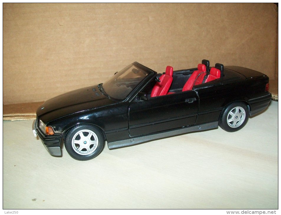 MAISTO - BMW 325 I CABRIOLET  NO BOITE  Scala 1/18 - Maisto