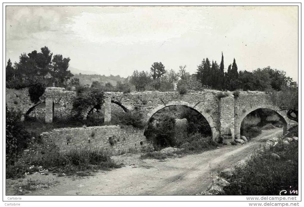 83 - CUERS - Vue De L'Aqueduc Romain - CPSM - Cuers