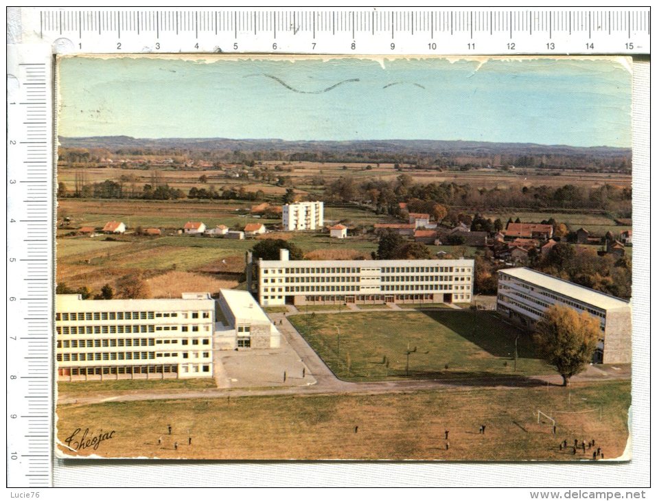 VIC EN BIGORRE -  Le  Lycée - Vic Sur Bigorre