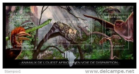 Guinea. 2012 Birds,  Animals. (218a) - Chauve-souris