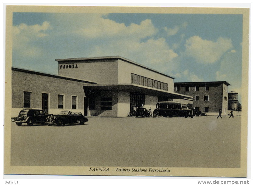 FAENZA - EDIFICIO STAZIONE FERROVIARIA, AUTOMOBILE - CAR - CAMION - TRUCK - AUTOBUS - BUS - Faenza