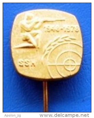 SHOOTING -  CROATIAN SHOOTINGS ASSOCIATION - SSH 1948-1978, Gold Plated Pin Badge - Other & Unclassified