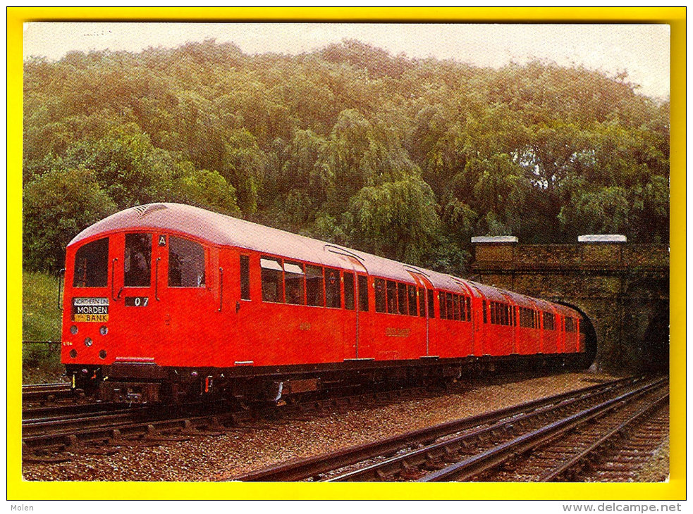 LONDON TRANSPORT UNDERGROUND TUBE STOCK TRAIN 1938 CENTRAL LINE METRO TREIN LOCOMOTIVE LOCOMOTIEF ZUG TRENO STATION 1197 - Metropolitana