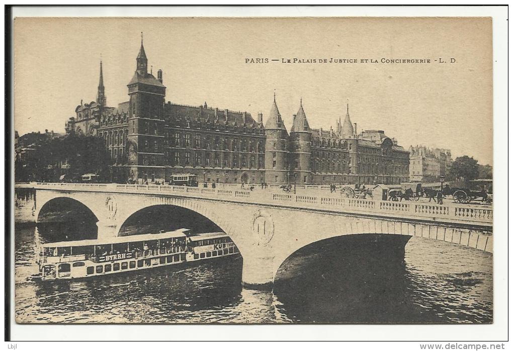 PARIS , Le Palais De Justice Et La Conciergerie , CPA ANIMEE - Autres Monuments, édifices