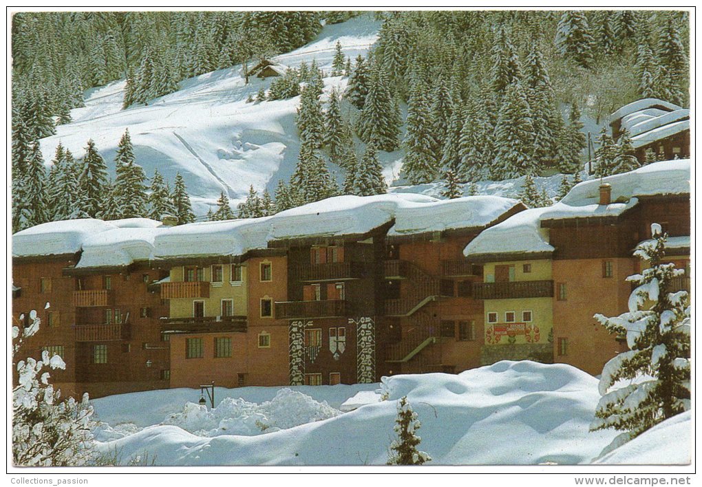 CP, 73, VALMOREL, La Rue Commerçante Vue De La Route, Voyagé En 1989 - Valmorel