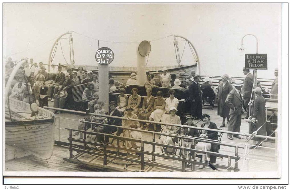 DORSET - BOURNEMOUTH - TRIPPERS ON THE PADDLER QUEEN 1935 RP  Do407 - Bournemouth (until 1972)