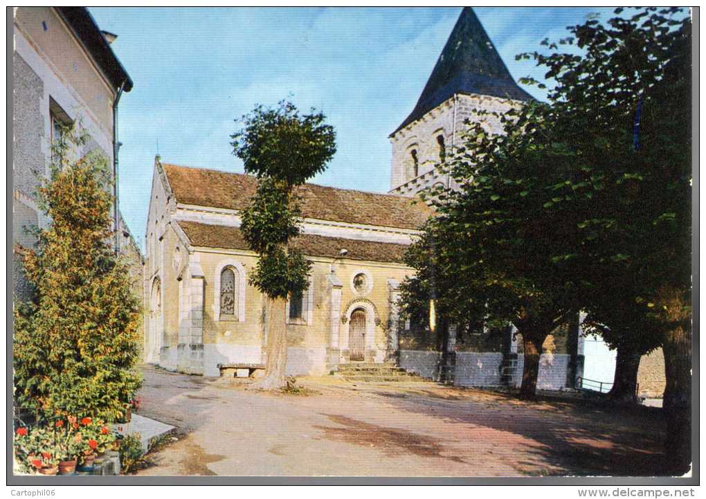 - FRANCE (86) - CPM Ayant Voyagé VAUX-SUR-VIENNE 1986 - Eglise Restaurée - Editions Spadem 0042 - - Autres & Non Classés