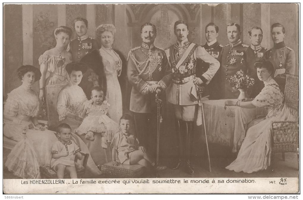 CARTE PHOTO POSTALE ORIGINALE ANCIENNE : LES HOHENZOLLERN LA FAMILLE QUI DOMINA LE MONDE GUILLAUME 1er EMPEREUR PRUSSE - Königshäuser