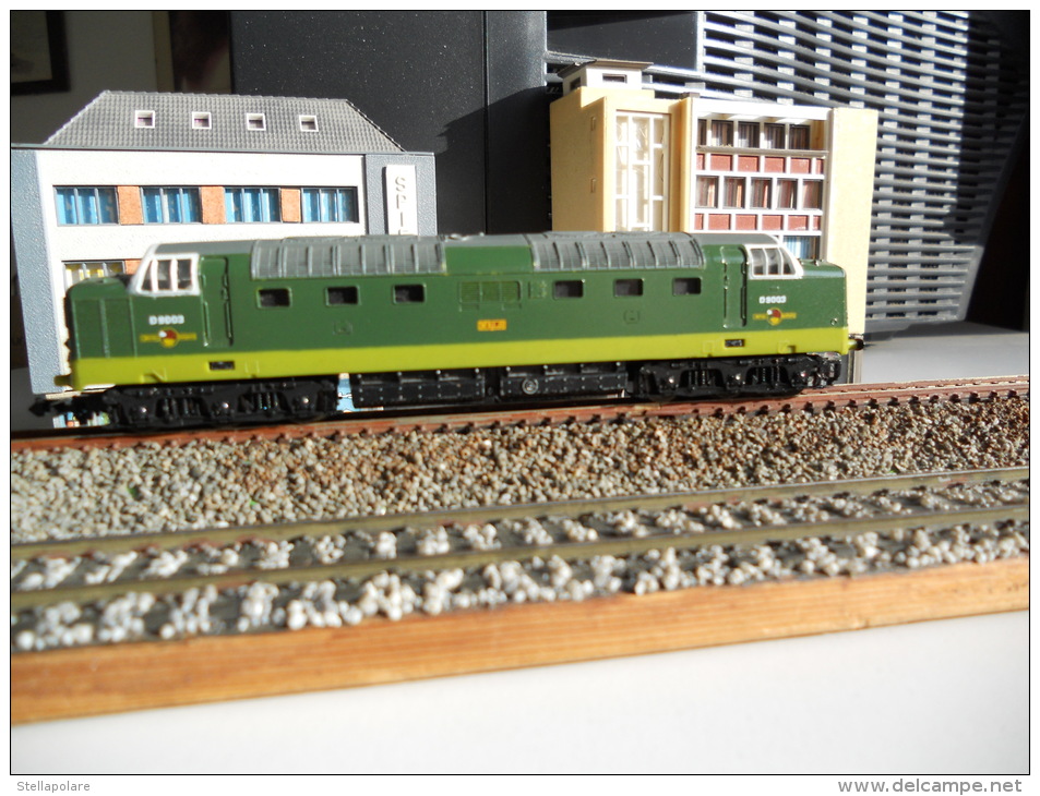 Scala N - BRITISH LOCO DIESEL Co Co DELTIC  # D 9003 - N SPUR - N GAUGE - - Locomotieven