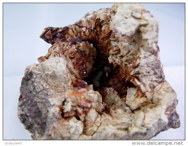 ZINKENITE  DANS  GEODE DE SIDERITE 5, X 4, CM SAINT PONS - Mineralien