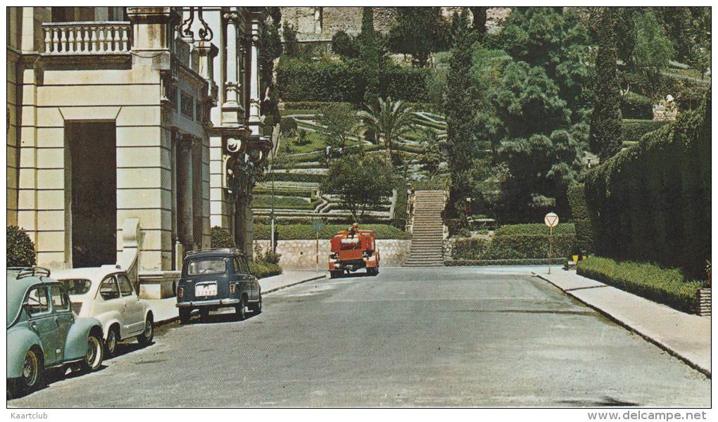 Malaga: RENAULT 4 & 4CV, SEAT 600, WATER / FIRETRUCK - Town Hall And Obscure Door - Espana/Spain - Toerisme