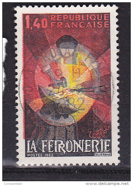 FRANCE N° 2206 1F40 MULTICOLORE ROUGE DECALE OBL - Used Stamps