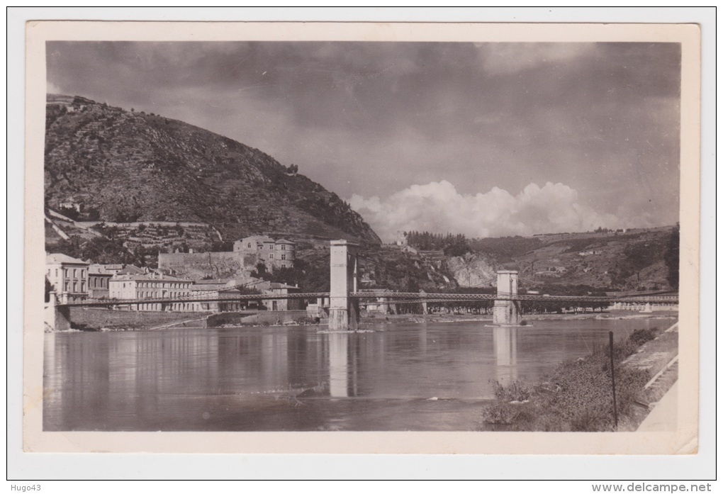 (RECTO / VERSO) TOURNON EN 1949 - N° 30157 - LA SOUS PREFECTURE ET LE CHATEAU - BEAU CACHET AU VERSO - Tournon