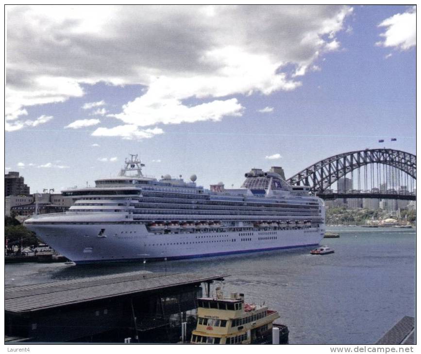 Cruise Ship In Sydney - Diamond Princess - Paquebots