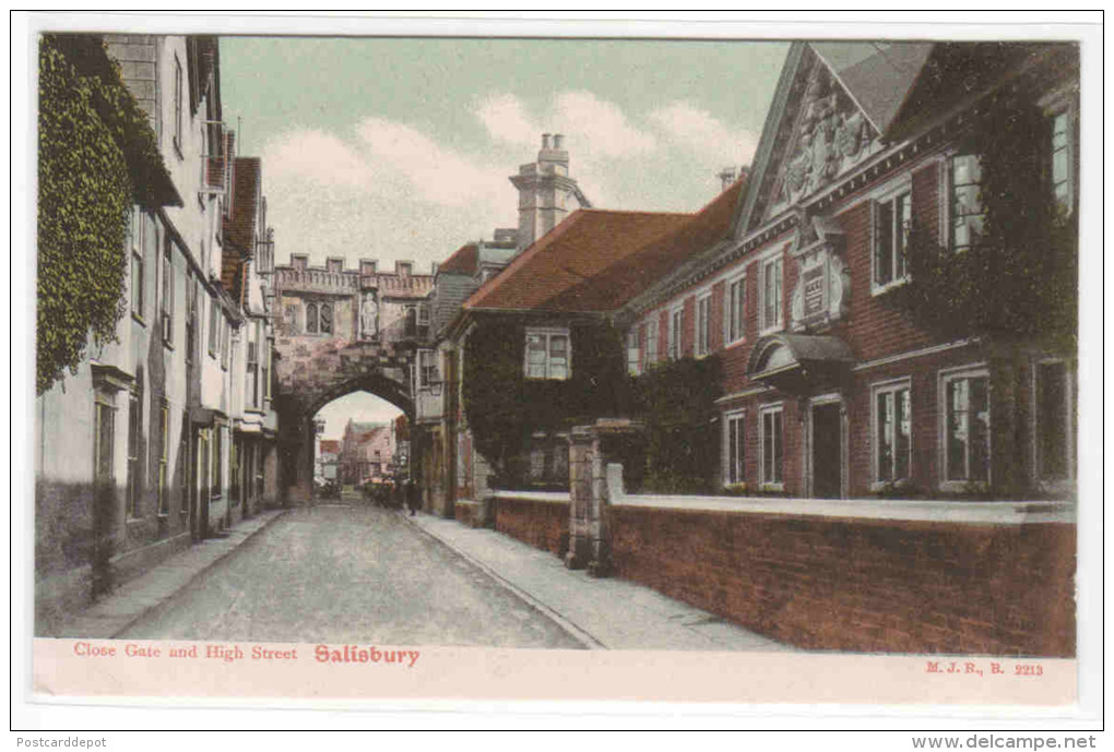 Close Gate High Street Salisbury Wiltshire UK 1910c Postcard - Salisbury