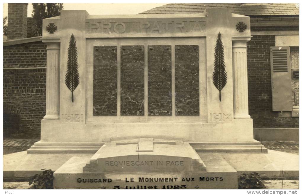 CPA (60)    GUISCARD Le Monument Aux Morts 5 Juillet 1925 (carte Photo) - Guiscard