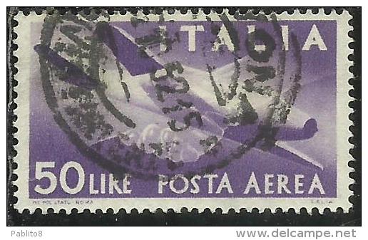 ITALIA REPUBBLICA ITALY REPUBLIC 1947 1955 DEMOCRATICA POSTA AEREA AIR MAIL COLORE CAMBIATO LIRE 50 BRUNO USATO USED - Luftpost