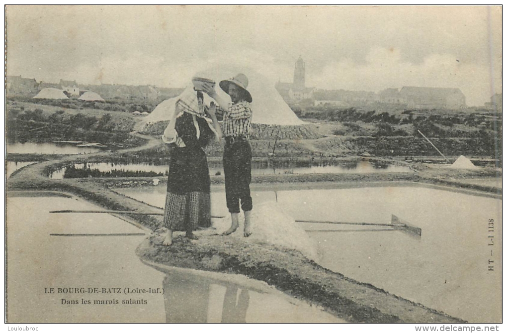 44 LE BOURG DE BATZ DANS LES MARAIS SALANTS - Batz-sur-Mer (Bourg De B.)