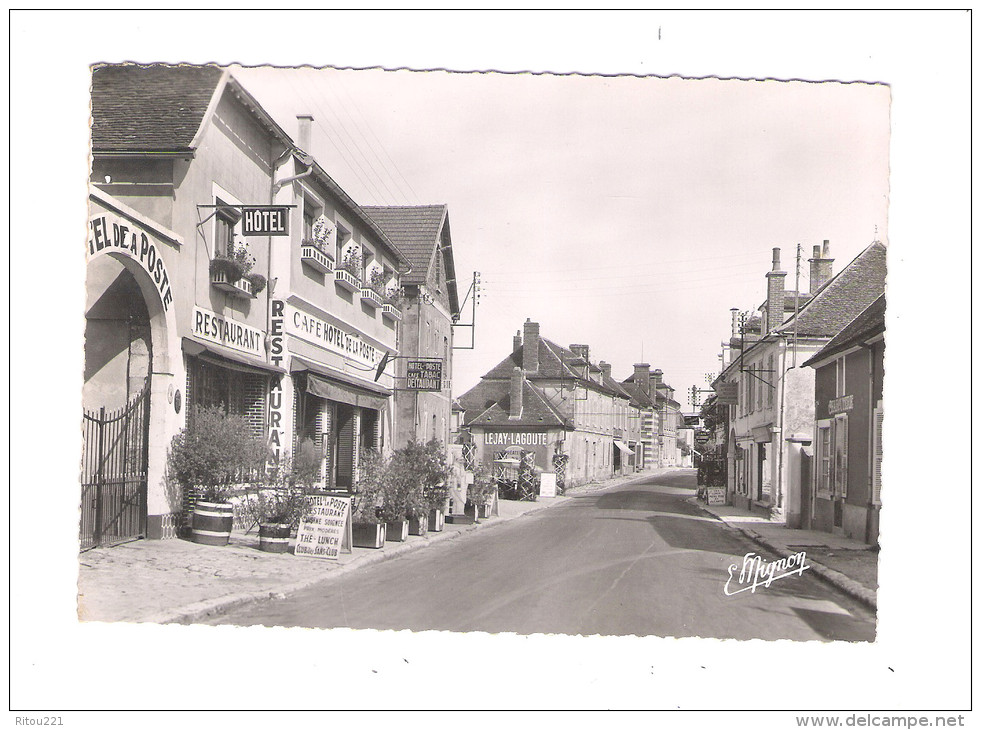 CPM 89 - FLOGNY - Grande Rue - Hôtel De La Poste Café Tabac LEJAY-LAGOUTE Publicité  Tonneau - Flogny La Chapelle