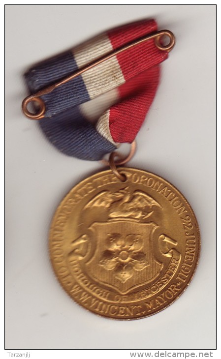 Médaille Commemorative Coronation George V & Mary 1911 Borough Of Leicester - Royaux/De Noblesse