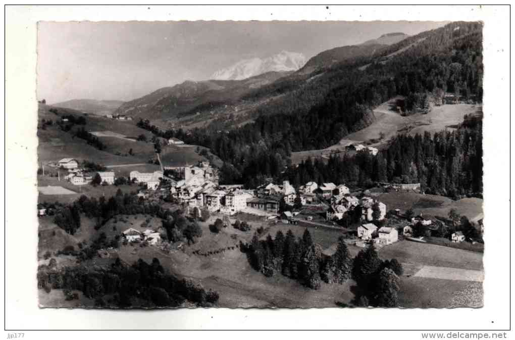 Flumet Vue Generale Du Village Debut Des Années 60 Canton Ugine - Ugine