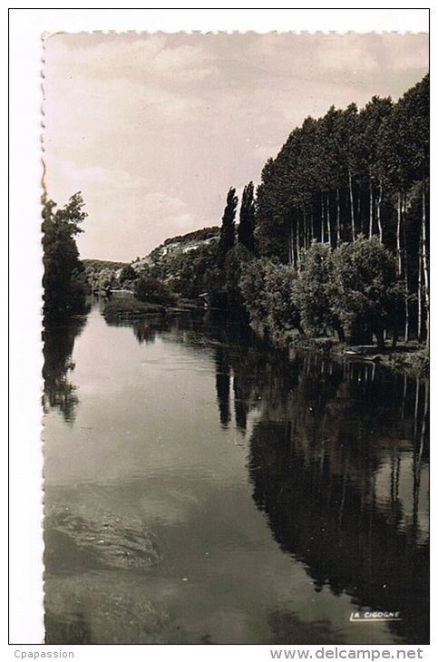 27 - ACQUIGNY  - EURE_ Environs De LOUVIERS- Les Bords De L'EURE- Cpsm - Acquigny