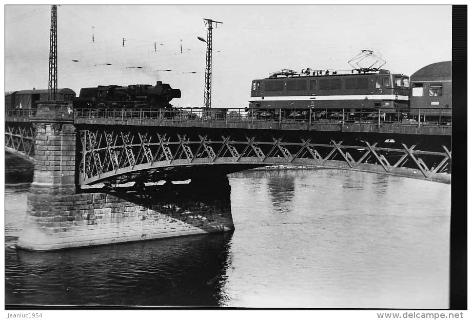 LOCOMOTIVES ALLEMANDE FORMA 10,5 X 15 CM  PHOTO REPRODUCTION - Other & Unclassified