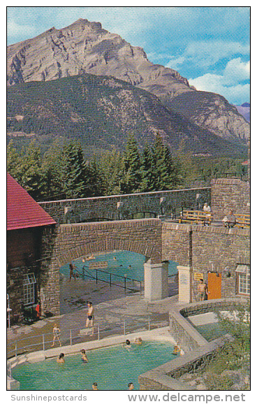 Canada Banff Cave And Basin Swimming Pool Alberta - Banff